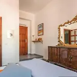 Guest house Domus Eura - Locazione Turistica Cagliari