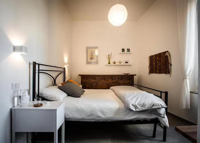 Domus Eura בית הארחה